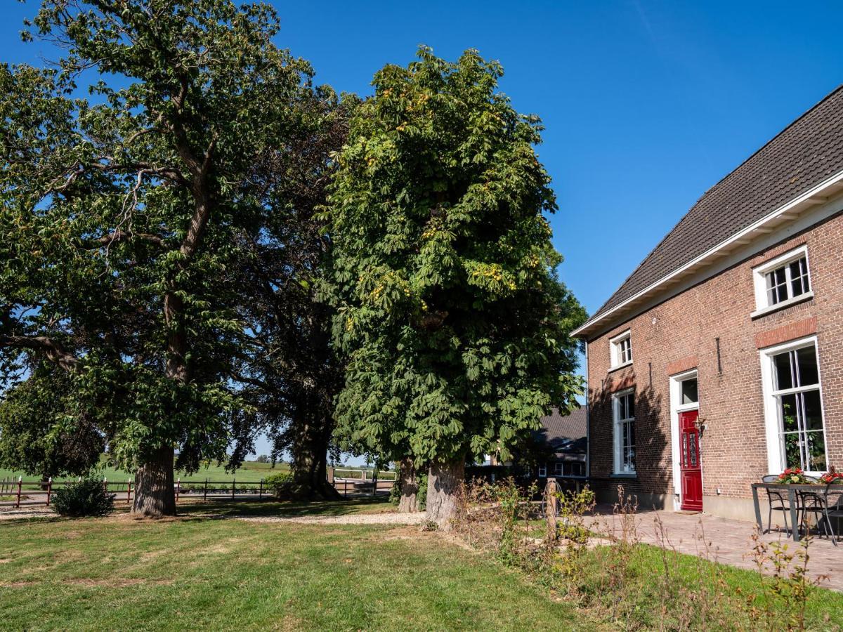 לינה וארוחת בוקר Doornenburg De Raayhof מראה חיצוני תמונה